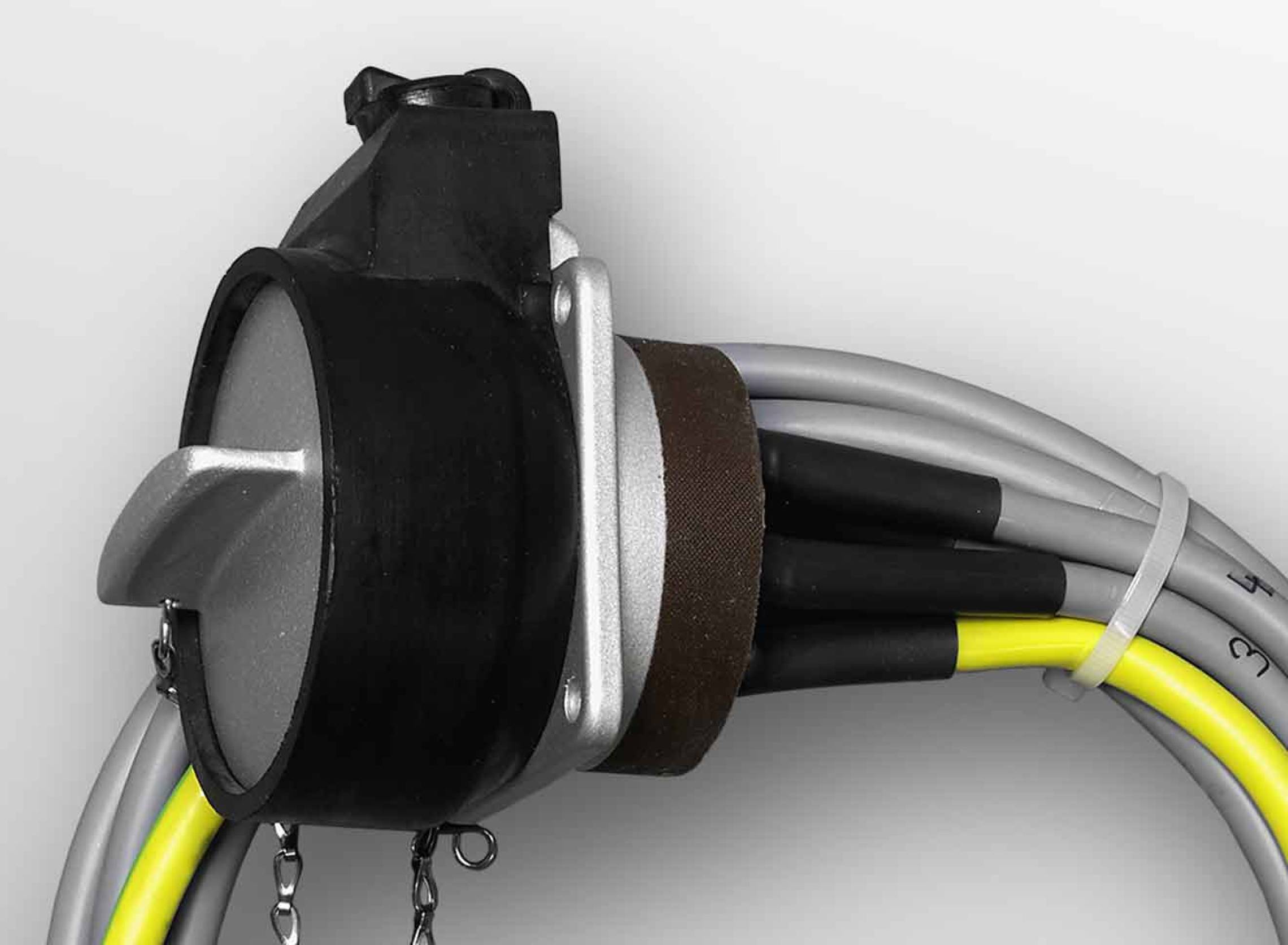 Steckverbinder G Full Retina 1320x968