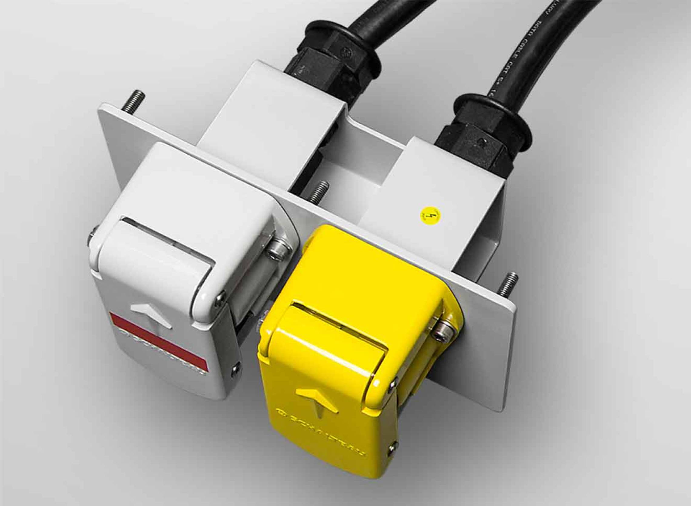 Steckverbinder Uic It Full Retina 1320x968